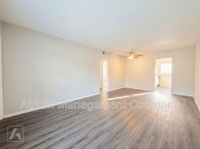 Foto del edificio - 200 Agnes Ct