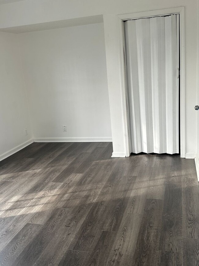 Photo - 5 Bed / 1.5 Bath House