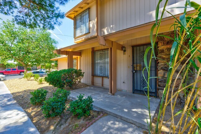 Foto del edificio - 1372 Lorilynn