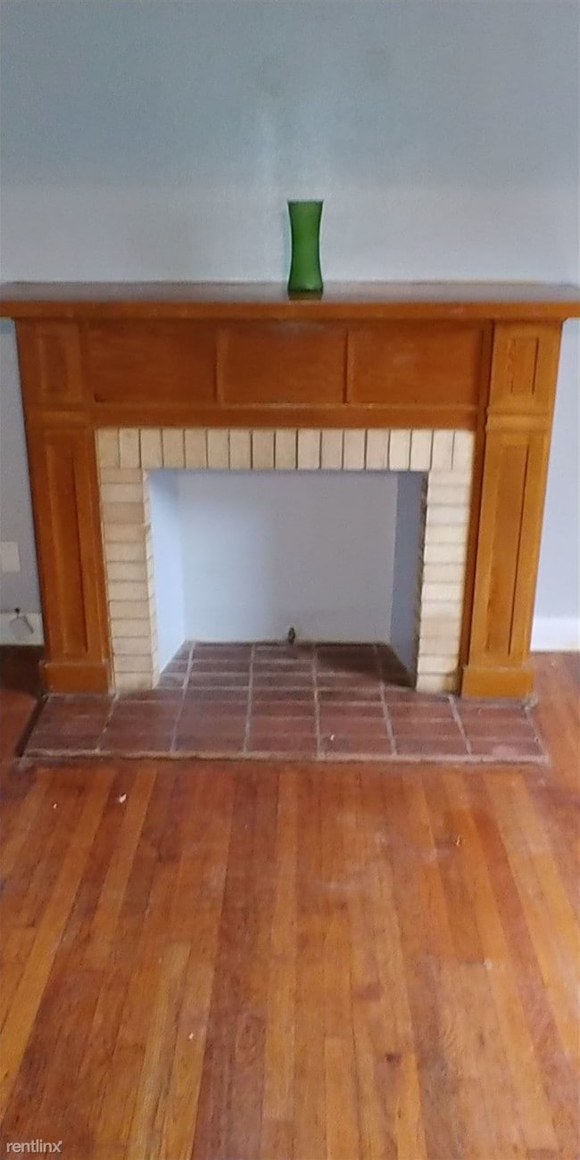 Foto del edificio - 2 br, 1 bath House - 56 E Hawthorne St