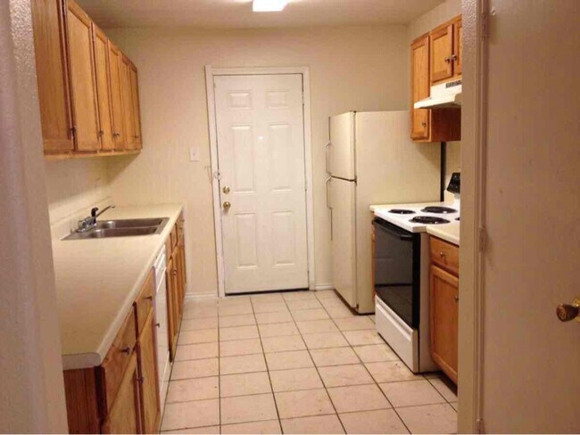 Foto del edificio - 7611 Oak Chase