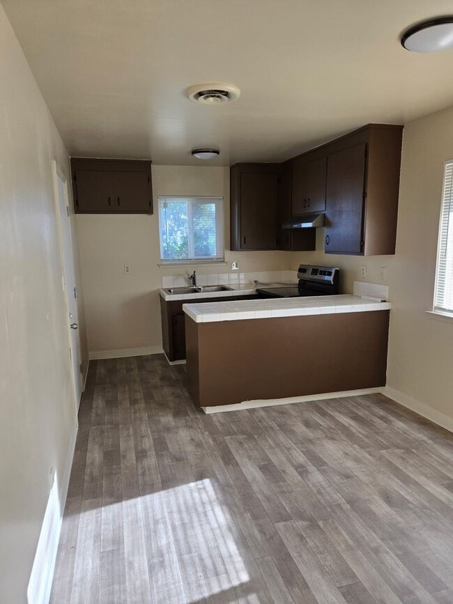 Building Photo - 7900 Loucreta Dr