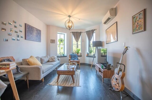 Foto del edificio - 1294 Park Pl