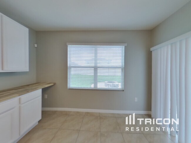 Foto del edificio - 340 Spruce Pine Dr