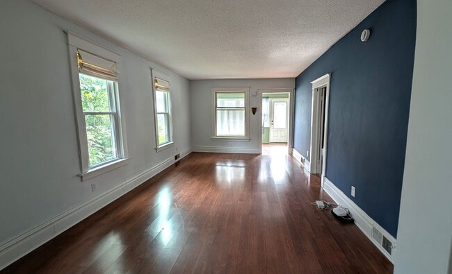 Building Photo - 1284 Montgomery Ave