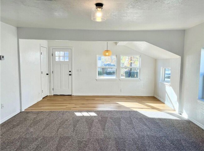 Foto del edificio - Rental Property in Norman Near OU Campus