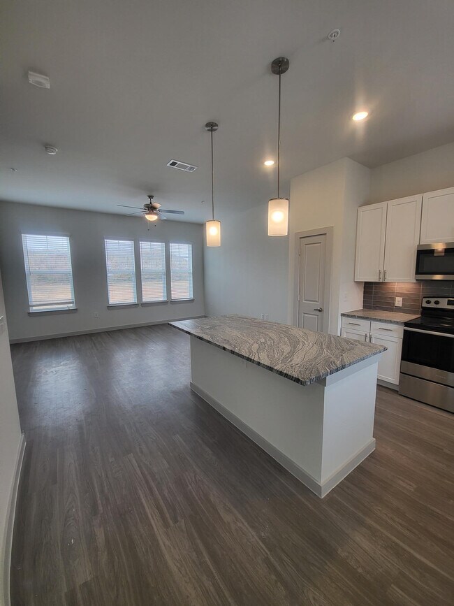 Charleston at Fannin Station 9779 Fannin St Houston, TX