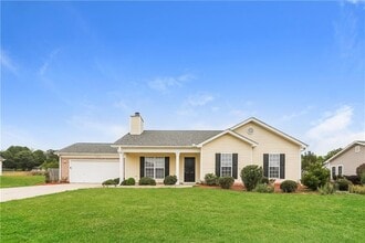 Building Photo - 1303 Princess Dr