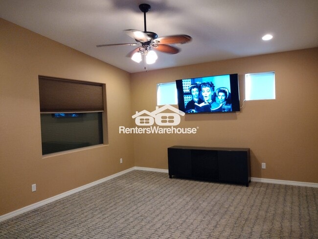 Building Photo - 5818 E Leonora St