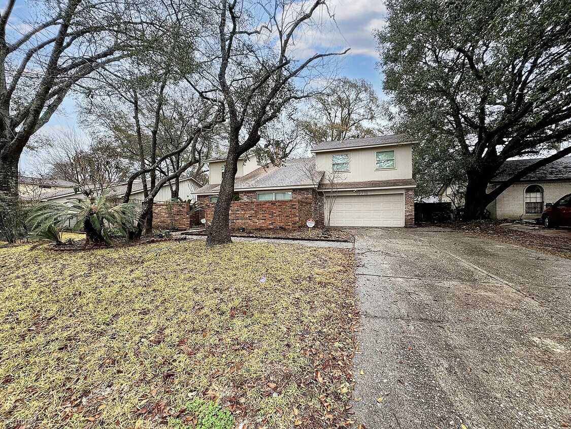 Primary Photo - 4 br, 2.5 bath House - 19710 River Brook Ct