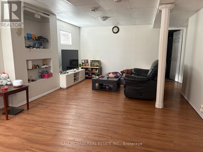 Photo du bâtiment - 87 Rundle Crescent