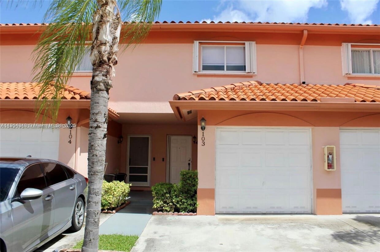 Photo - 20824 San Simeon Way Apt #103, North Miami Beach, FL 33179 - 2 BR 2.5 BA townhouse