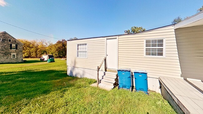 Building Photo - Mobile Home