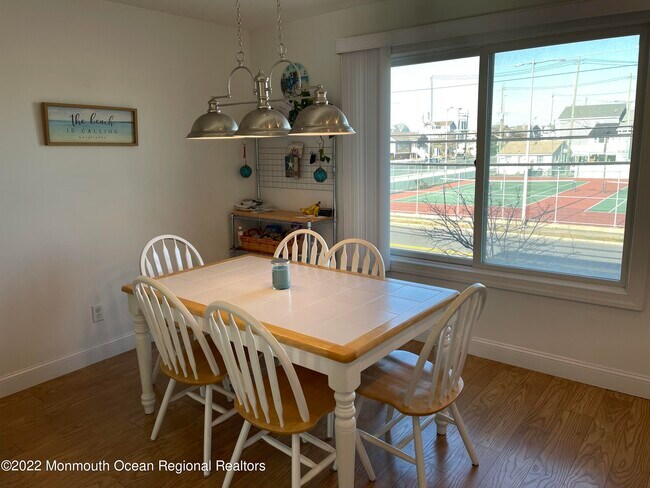 Building Photo - 125 Strickland Blvd