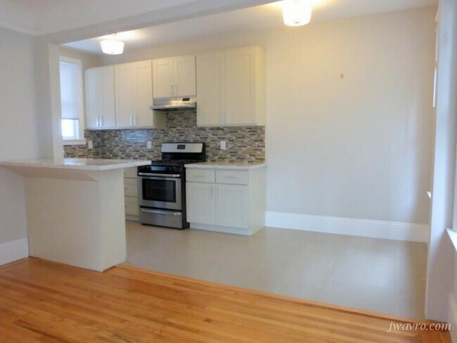 Building Photo - 1212 Willard St