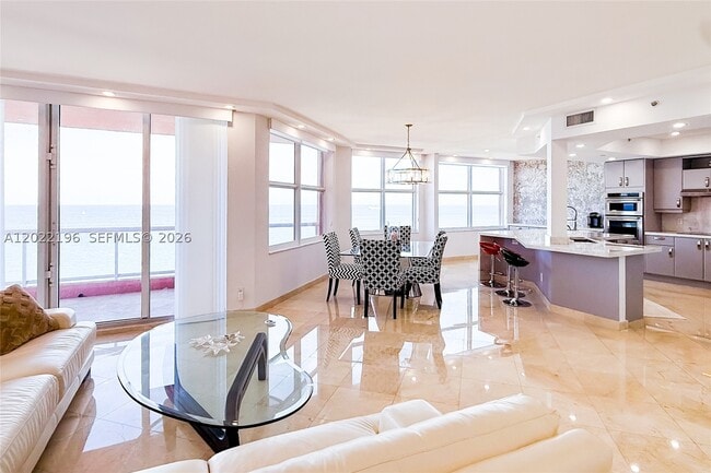 Building Photo - 2100 N Ocean Blvd