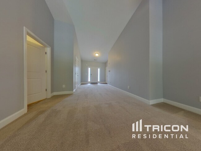 Foto del edificio - 511 Cole Creek Dr