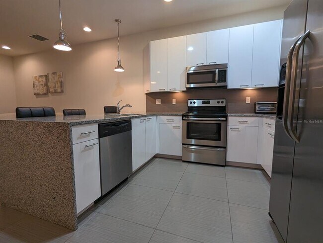 Building Photo - 1633 Retreat Cir