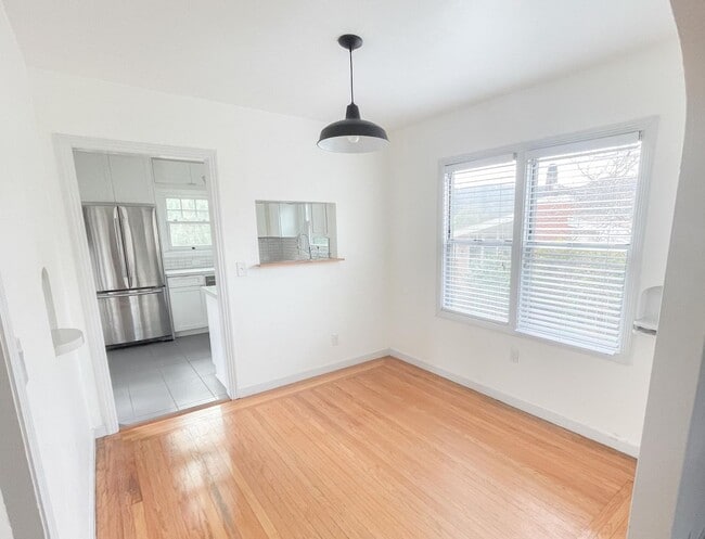 Building Photo - Sweet Charming Bungalow in El Sobrante.