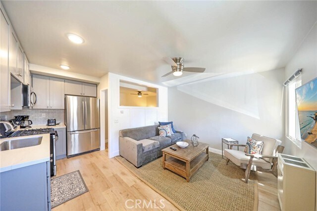 Foto del edificio - 327 3rd St