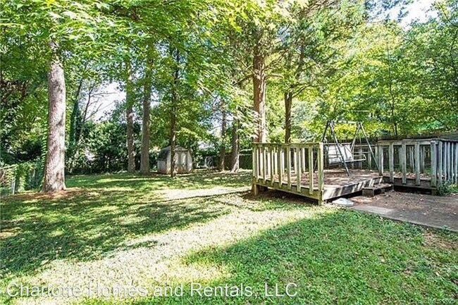 Foto del edificio - 4 br, 2 bath House - 6515 Burning Bush