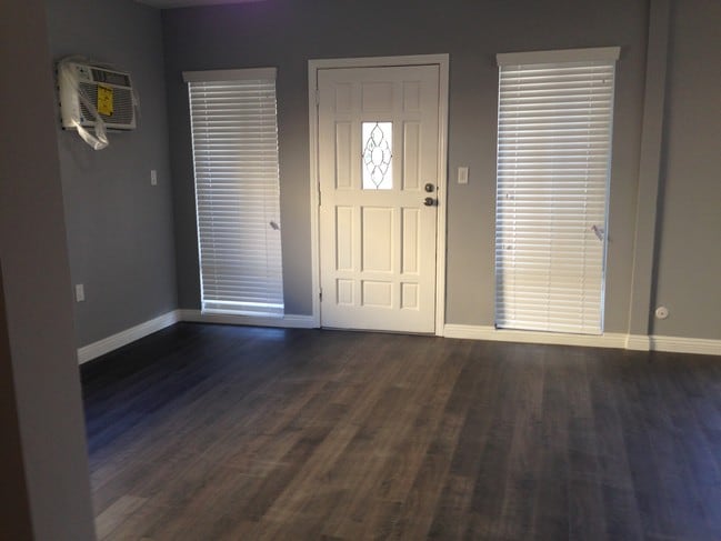 Foto del edificio - 1155 N Sycamore Ave