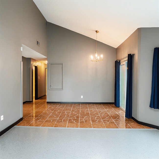 Building Photo - 23431 Prairie Bird Dr