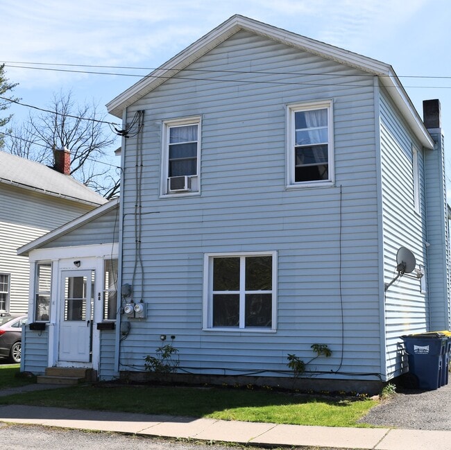 Building Photo - 88 Adaline St