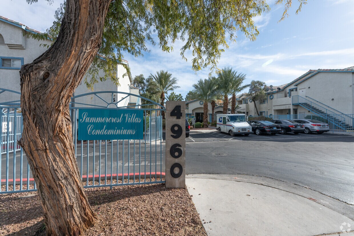 Property Entrance - 4960 Harrison Dr