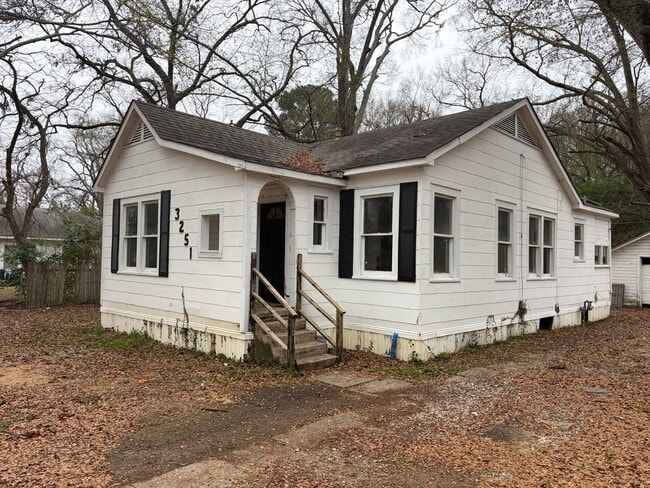 Building Photo - Gorgeous 2 Bedroom Home in Sunset Acres