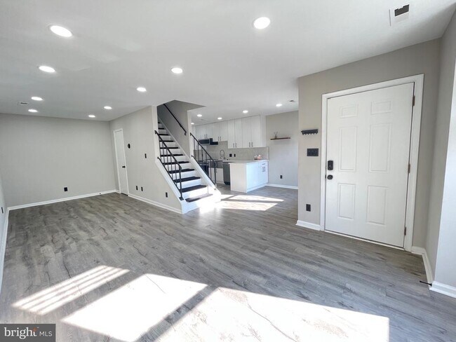 Foto del edificio - 6013 Rabbit Hill Ct