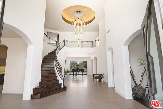 Foto del edificio - 25522 Colette Way