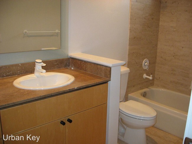 Foto del edificio - 1388 Alki Ave SW