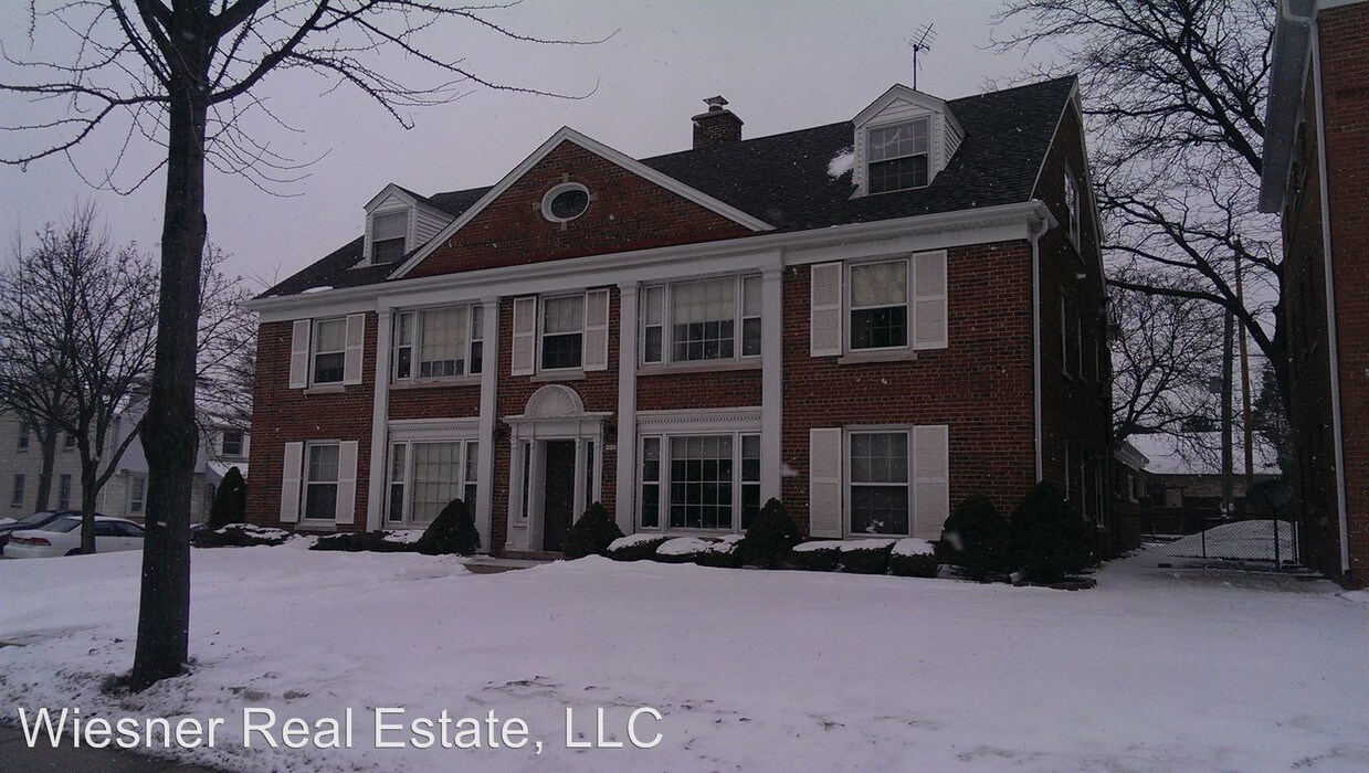 9030 W North Ave, Wauwatosa, WI 53226 Room for Rent in Wauwatosa, WI