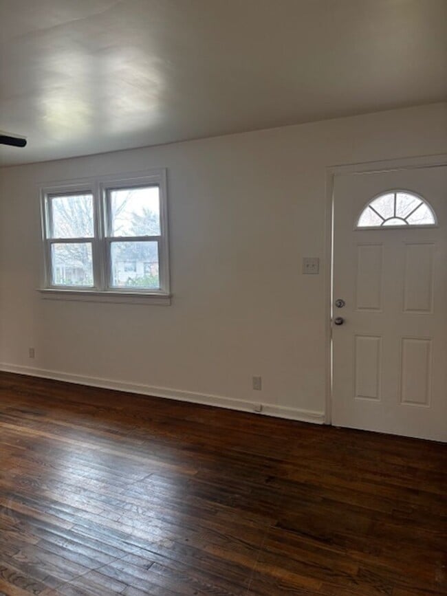 Photo - 3 bedroom Montclair Road House