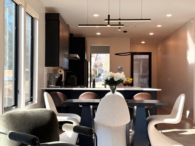 Foto del edificio - 716 Brighton Rd