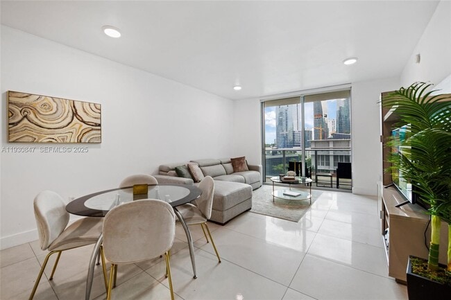 Foto del edificio - 1100 S Miami Ave