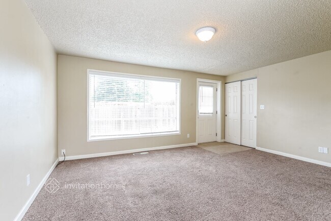 Foto del edificio - 624 Shelton Ave NE