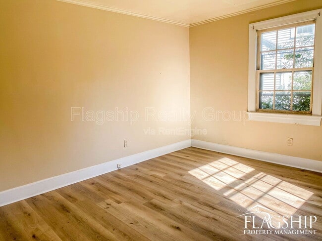 Building Photo - 1407 Edgerton St