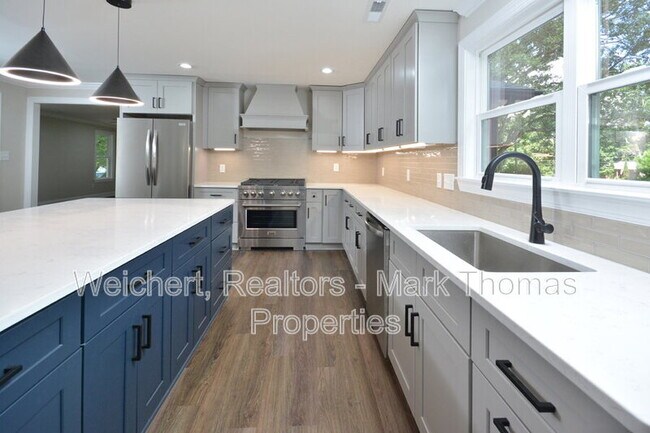 Foto del edificio - 1705 Mason Rd