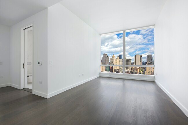Building Photo - 111 Murray Street
