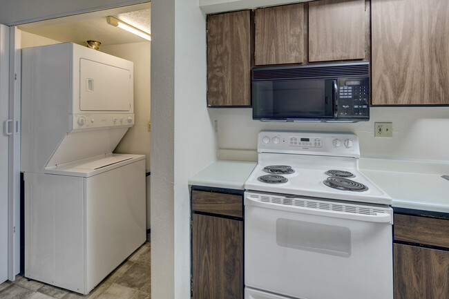 Terrace on the Lake Apartments - Laundry - Terrace on the Lake