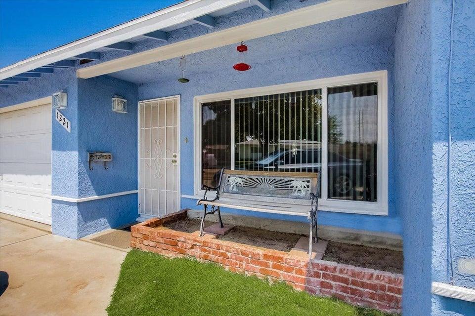 Primary Photo - 1221 W Ave J15