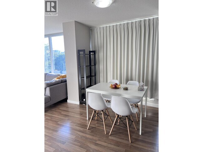 Photo du bâtiment - 5088 Kwantlen St