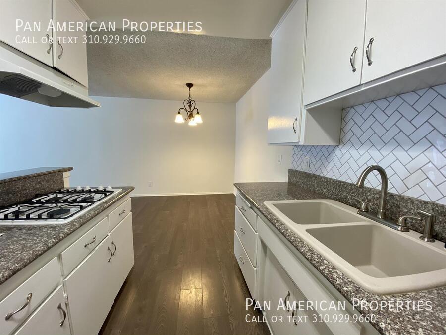Foto principal - 11275 Westminster Ave