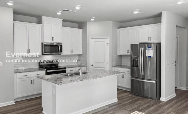 Foto del edificio - 4 Bed/2.5 Bath New Construction Home with Garage / Pet-Friendly / Available Now!