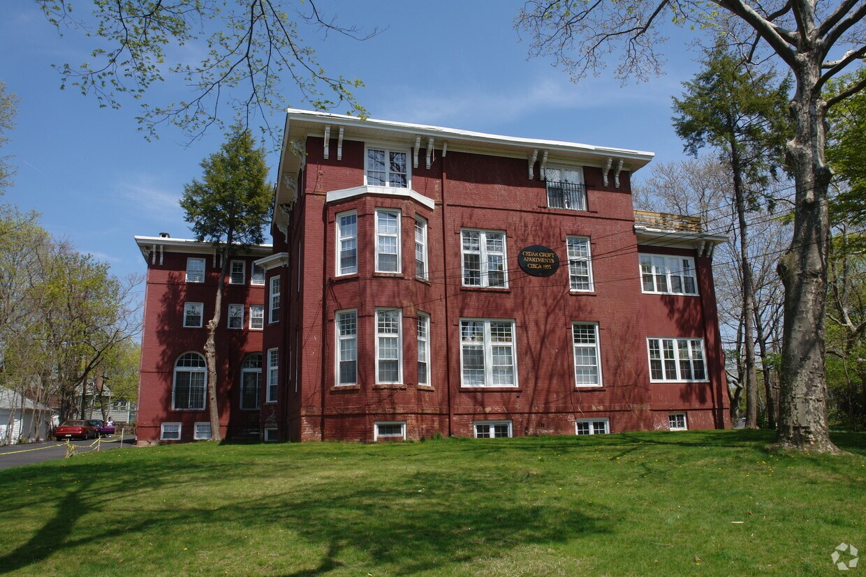 Primary Photo - Pine Park Residences