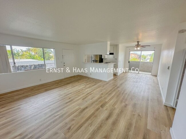 Building Photo - 1080 St Louis Ave