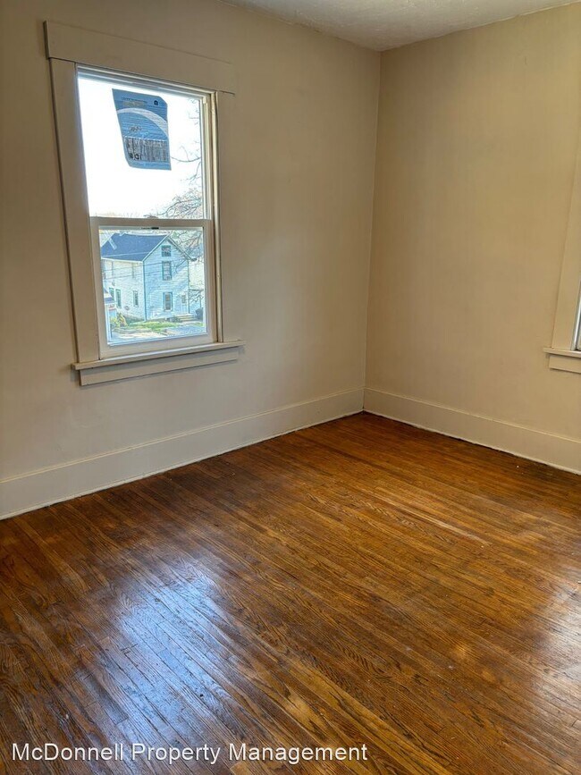 3 br, 1 bath House 1819 Grand Ave. House Rental in Davenport, IA