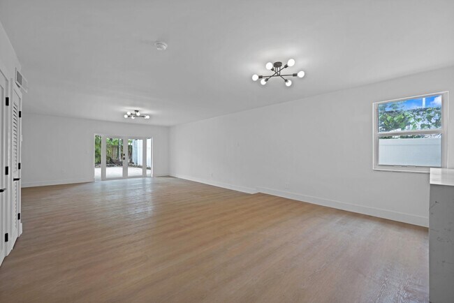 Foto del edificio - 13514 NE 23rd Pl